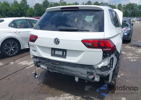 2020 Volkswagen Tiguan 2.0T Se/2.0T Se R-Line Black/2.0T Sel из США, поврежденный, VIN 3VV3B7AX0LM047933